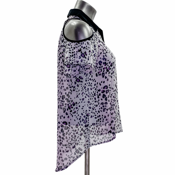 SUGARMINT Cold Shoulder Button Down Blouse Large - Picture 4 of 11